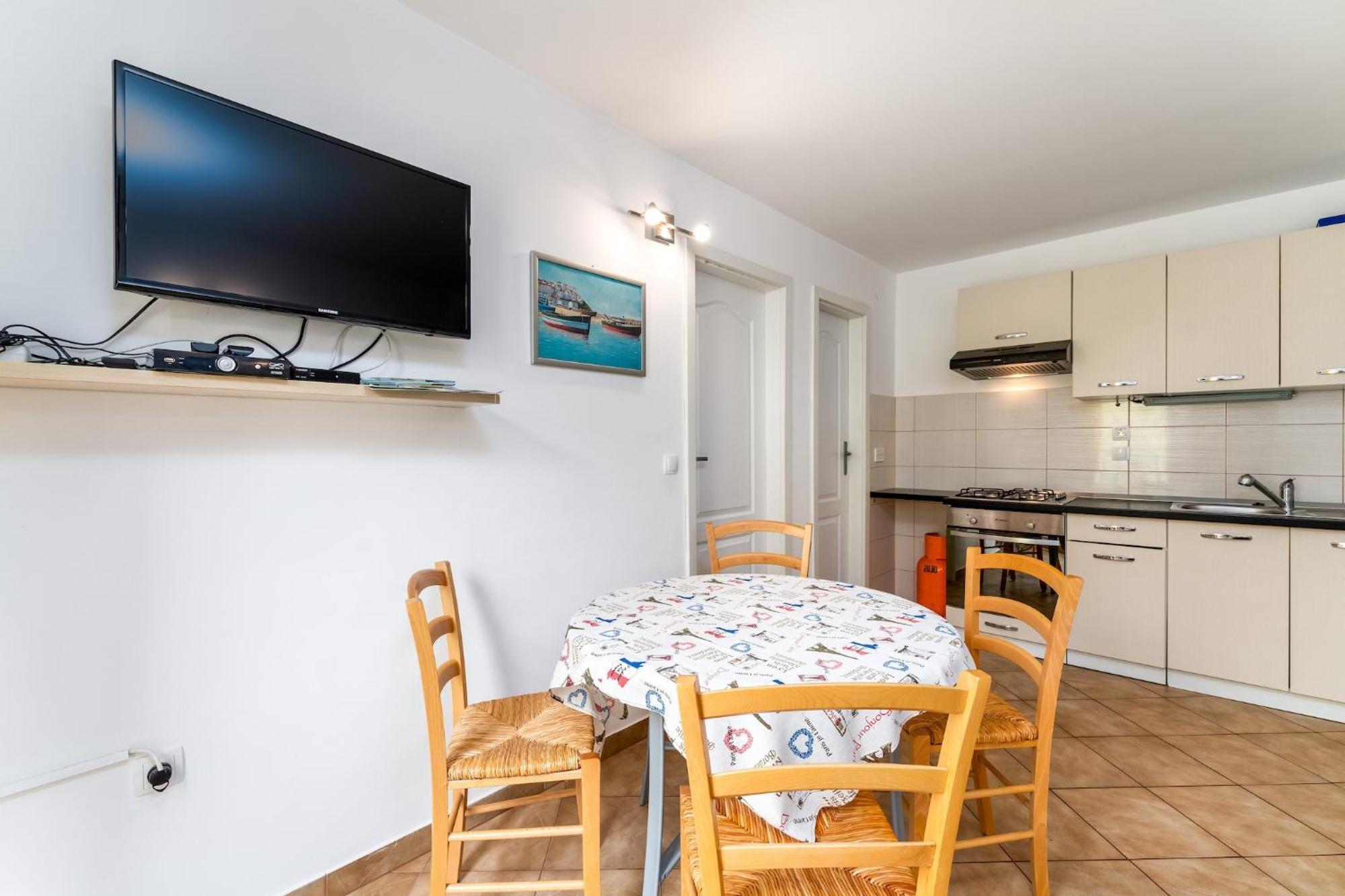 Apartments With A Parking Space Baska, Krk - 13907 Номер фото